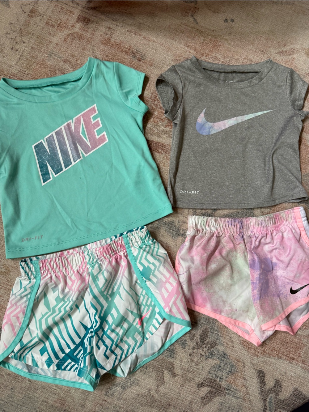 Nike baby/toddler Girls' Shorts & Tees Set bundle